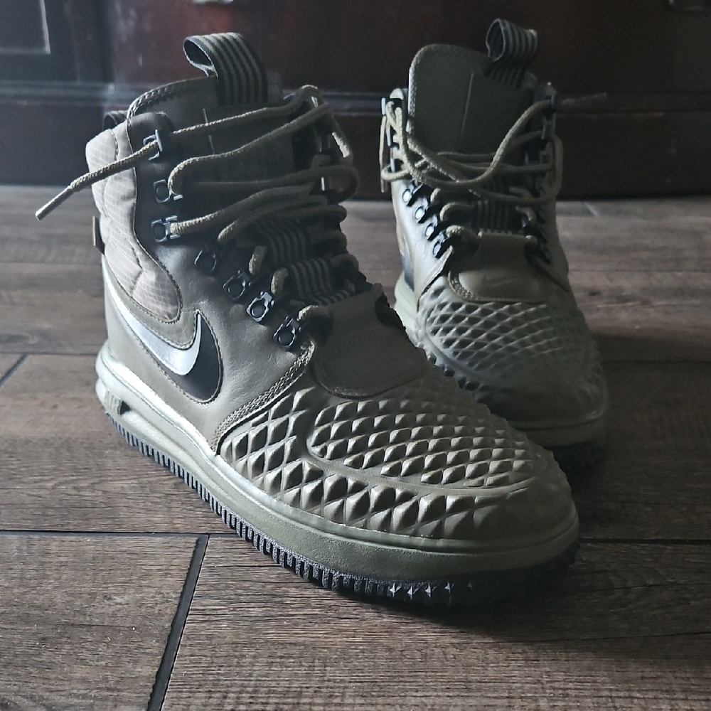 Nike Men's Lunar Air Force 1 Duckboot Olive, sz 9